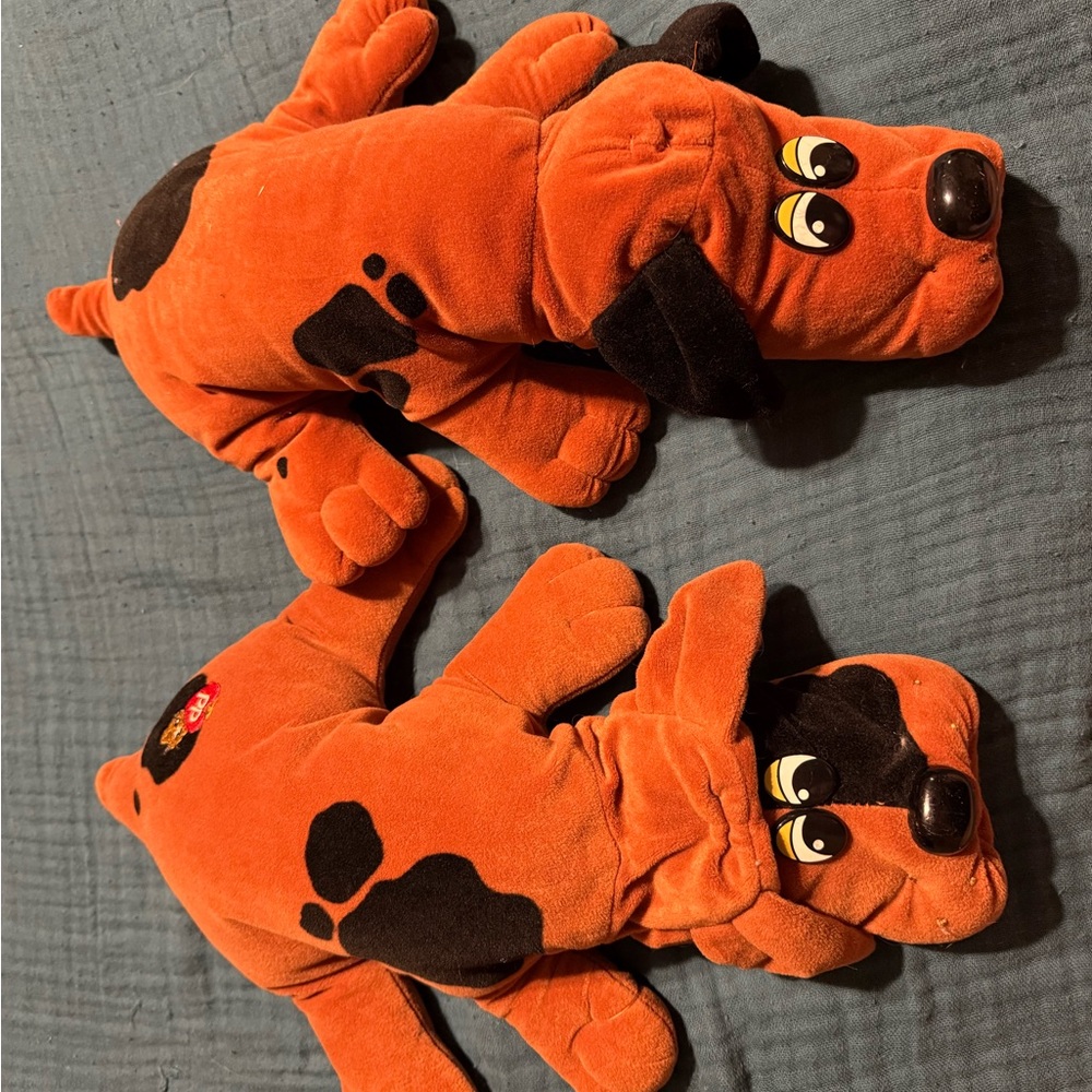 Vintage pound puppies 1985